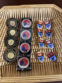 pins1.jpg