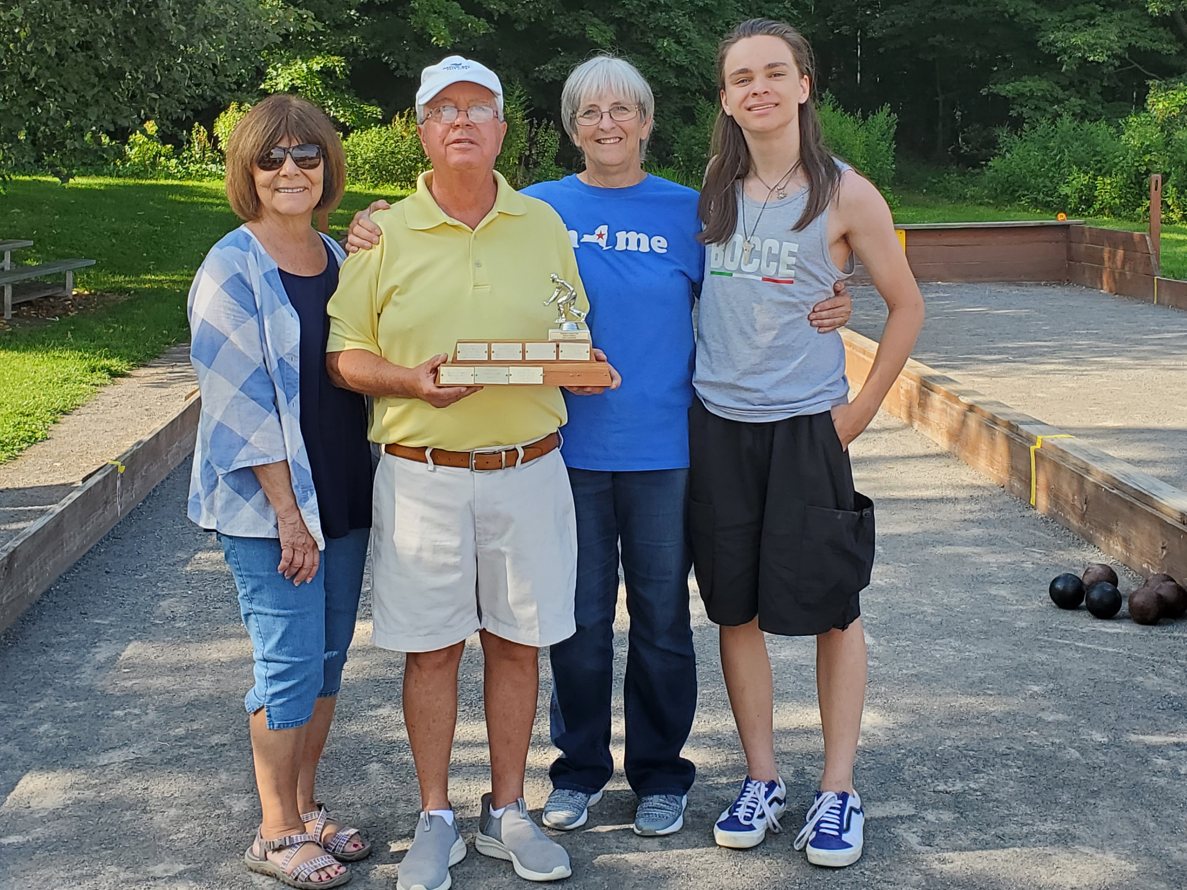joe_calabrese_sr_mary_calabrese_veronica_avondale_nat_calabrese.jpg